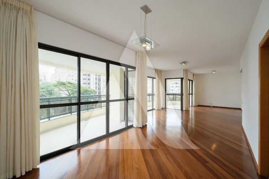 Foto 1 de Apartamento com 4 Quartos à venda, 193m² em Paraíso, São Paulo