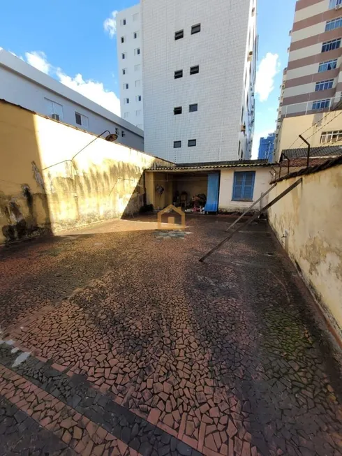 Foto 1 de Sobrado com 3 Quartos à venda, 300m² em Campo Grande, Santos