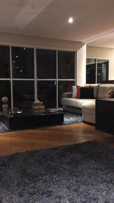 Foto 1 de Apartamento com 4 Quartos à venda, 198m² em Campo Belo, São Paulo