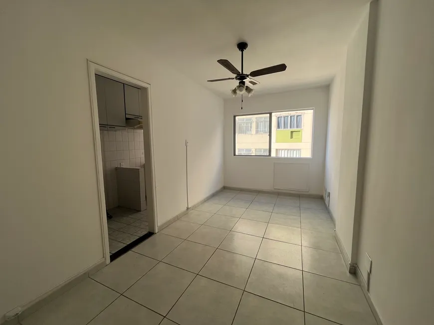 Foto 1 de Apartamento com 2 Quartos para venda ou aluguel, 45m² em Todos os Santos, Rio de Janeiro