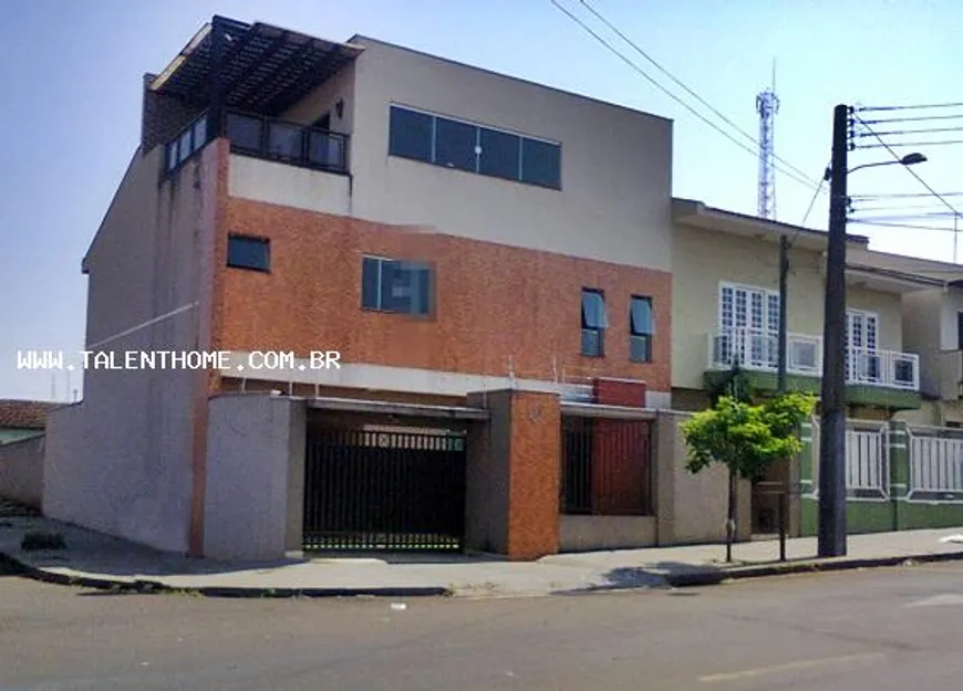 Foto 1 de Casa com 3 Quartos à venda, 202m² em Centro, Arapongas