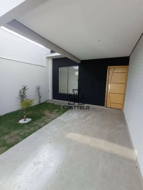 Foto 1 de Casa com 3 Quartos para alugar, 81m² em Jardim ltaparica, Londrina
