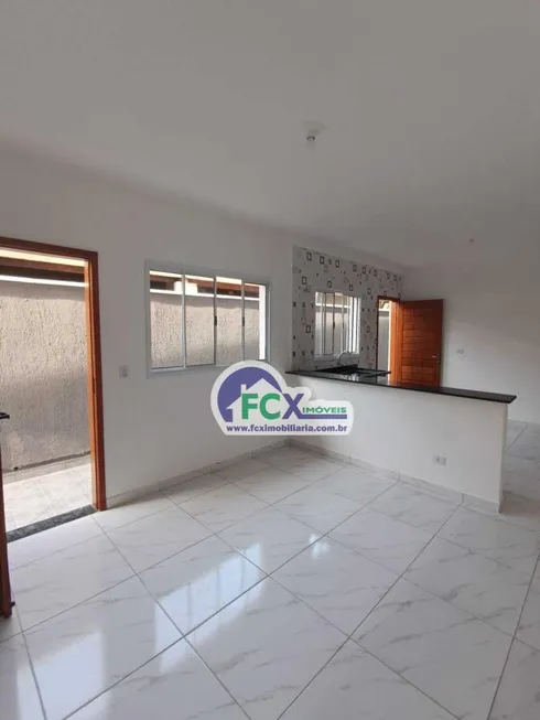 Foto 1 de Casa com 2 Quartos à venda, 60m² em Balneario Iemanja, Itanhaém