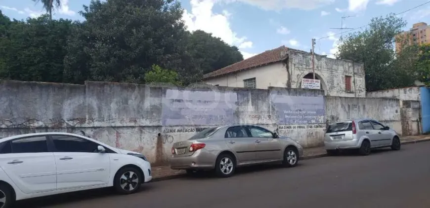 Foto 1 de Fazenda/Sítio à venda, 1316m² em Centro, São Carlos