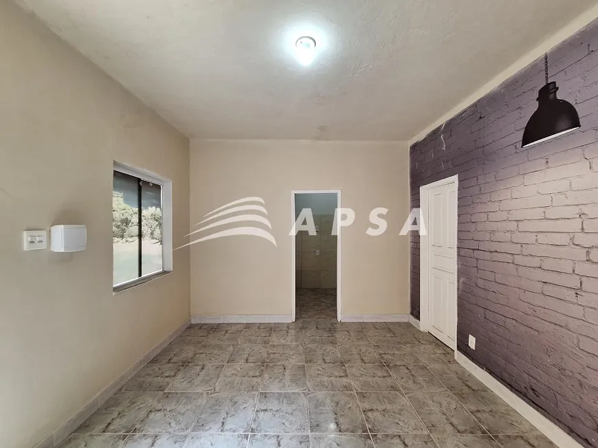 Foto 1 de Casa com 1 Quarto para alugar, 55m² em Centro, Nova Iguaçu