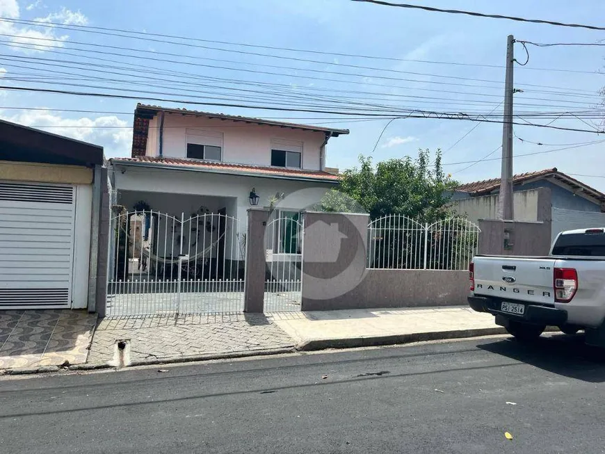 Foto 1 de Sobrado com 3 Quartos para venda ou aluguel, 197m² em Jardim das Indústrias, São José dos Campos