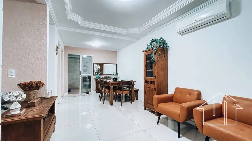 Foto 1 de Casa de Condomínio com 3 Quartos à venda, 120m² em Urbanova, São José dos Campos