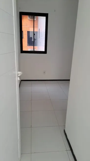 Foto 1 de Apartamento com 2 Quartos para alugar, 70m² em Calhau, São Luís