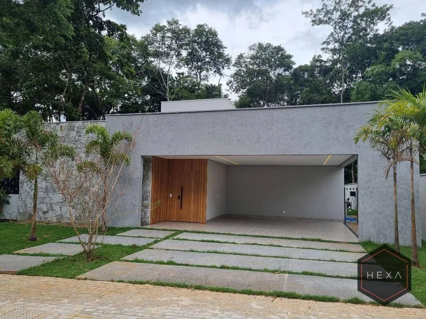 Foto 1 de Casa de Condomínio com 3 Quartos à venda, 257m² em Residencial Villa Verde , Senador Canedo