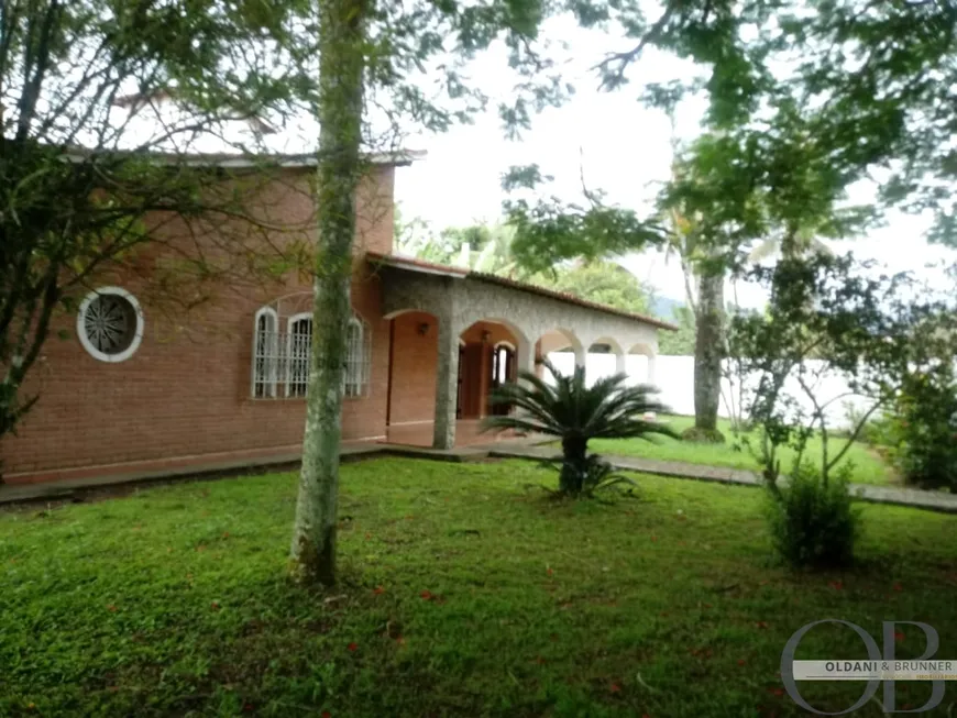 Foto 1 de Casa com 7 Quartos à venda, 450m² em Jardim Samambaia, Ubatuba