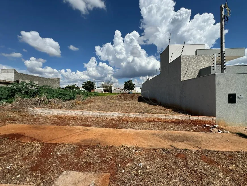 Foto 1 de Lote/Terreno à venda, 200m² em Jardim Oriental, Maringá