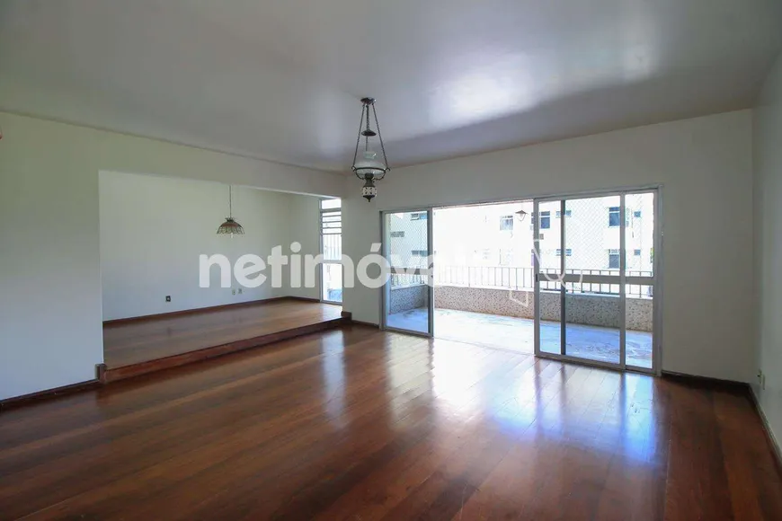 Foto 1 de Apartamento com 4 Quartos à venda, 210m² em Ondina, Salvador