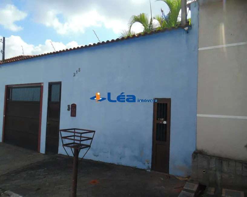 Foto 1 de Casa com 4 Quartos para venda ou aluguel, 349m² em Vila Júlia, Poá