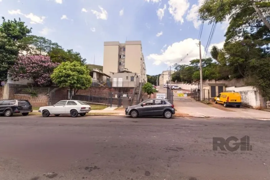 Foto 1 de Apartamento com 2 Quartos à venda, 41m² em Glória, Porto Alegre