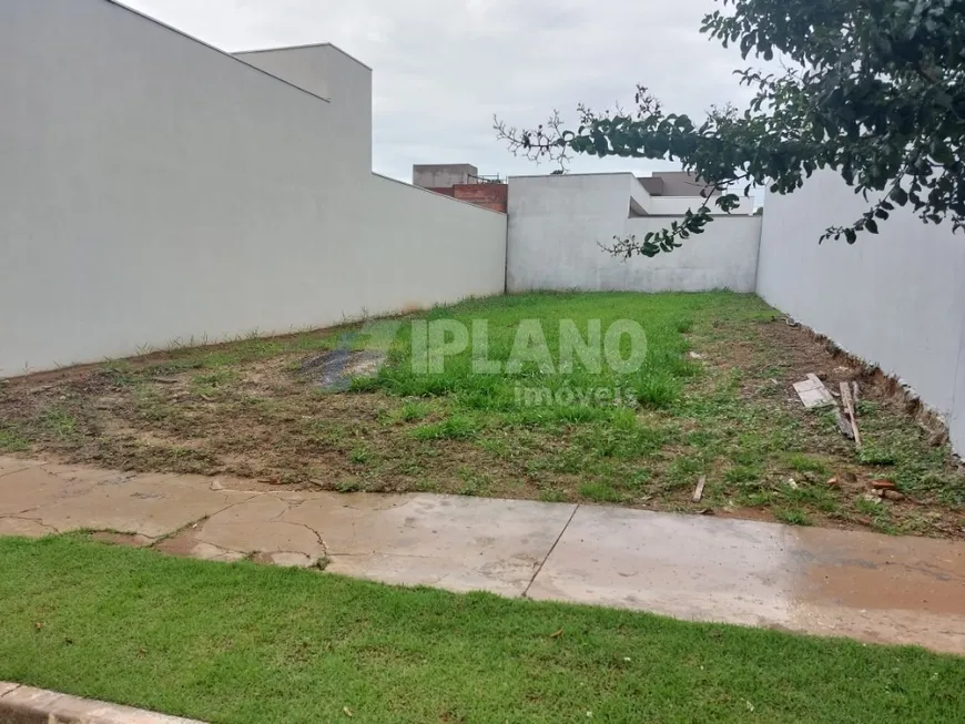 Foto 1 de Lote/Terreno à venda, 250m² em Residencial Samambaia, São Carlos