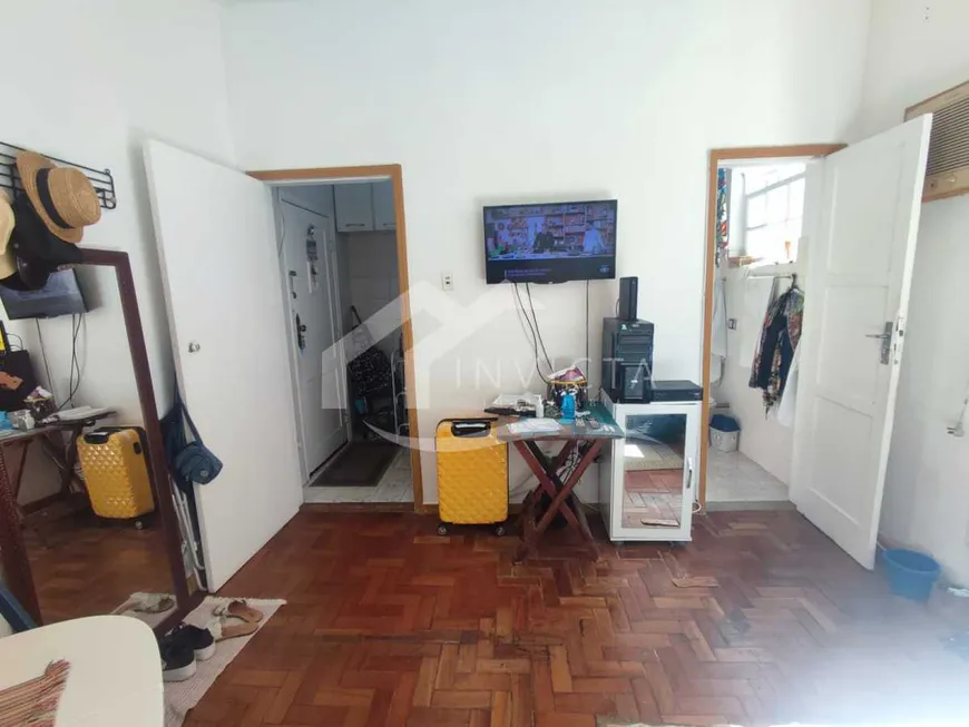 Foto 1 de Kitnet com 1 Quarto à venda, 22m² em Copacabana, Rio de Janeiro