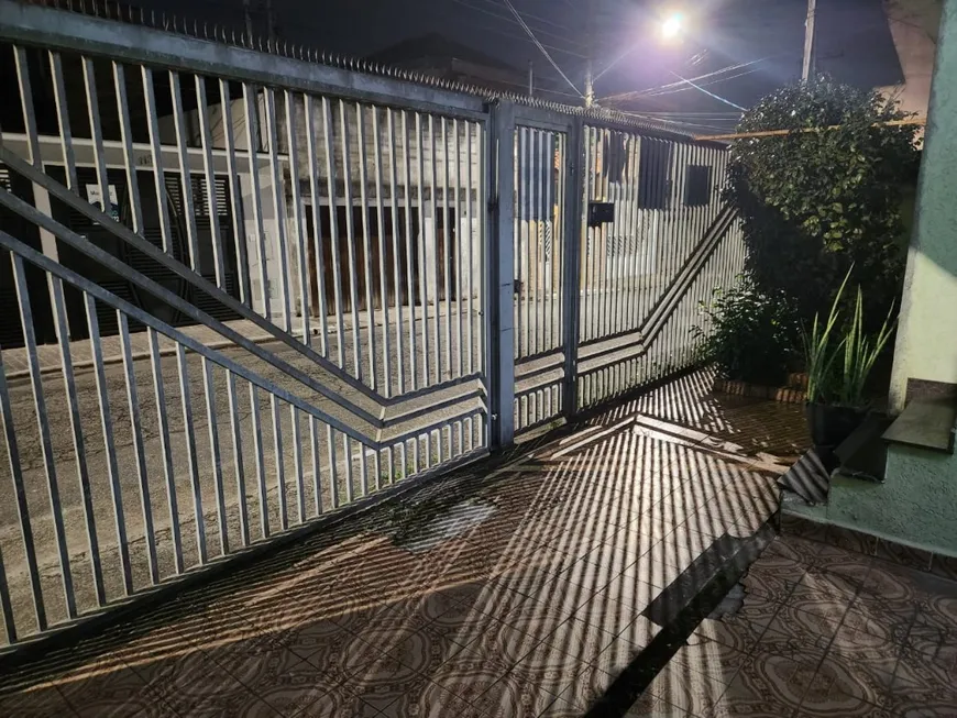 Foto 1 de Sobrado com 3 Quartos à venda, 250m² em Vila Nova, São Paulo