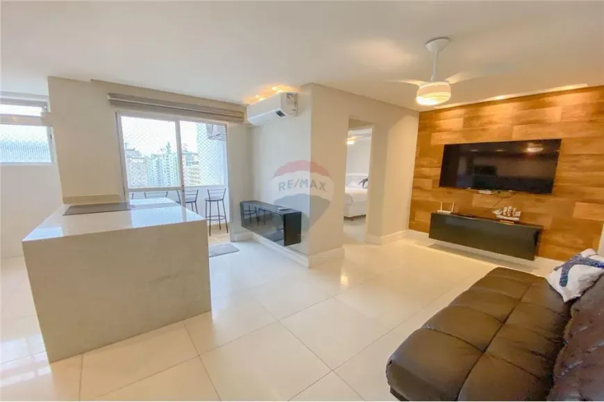 Foto 1 de Apartamento com 1 Quarto à venda, 57m² em Centro, Guarujá