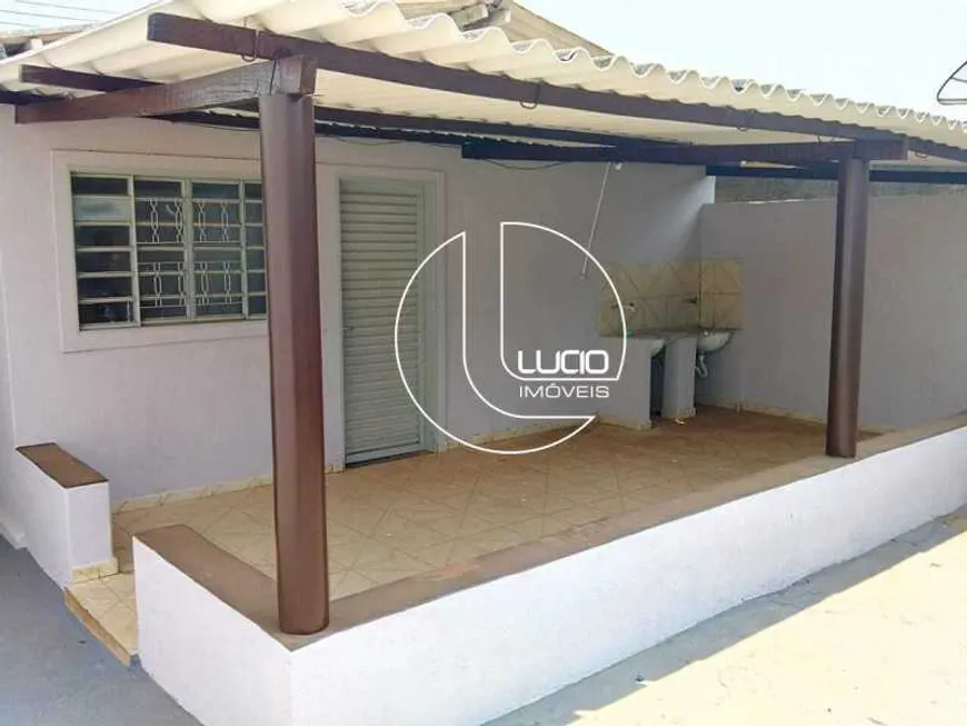 Foto 1 de Casa com 4 Quartos à venda, 200m² em Setor Sul, Anápolis