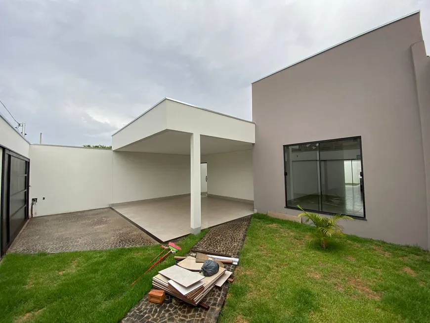 Foto 1 de Casa com 3 Quartos à venda, 150m² em Cidade Jardim, Uberlândia