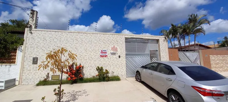 Foto 1 de Casa com 3 Quartos à venda, 250m² em Muchila I, Feira de Santana