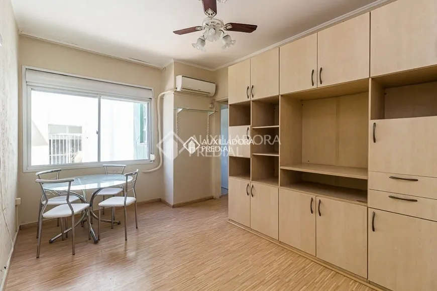 Foto 1 de Apartamento com 2 Quartos à venda, 56m² em Praia de Belas, Porto Alegre