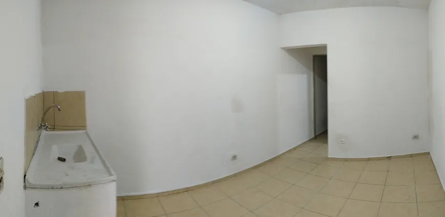 Foto 1 de Casa com 1 Quarto para alugar, 40m² em Jardim Record, Taboão da Serra
