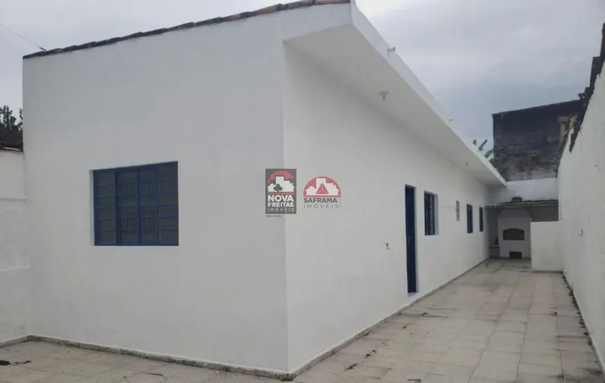Foto 1 de Casa com 2 Quartos à venda, 76m² em Porto Novo, Caraguatatuba