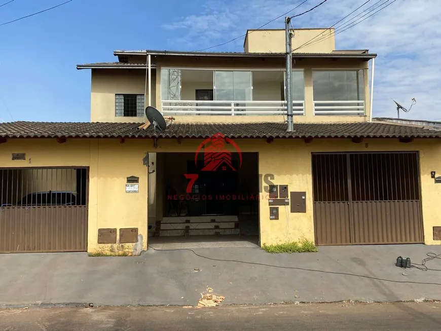 Foto 1 de Sobrado com 3 Quartos à venda, 289m² em Residencial Recanto do Bosque, Goiânia