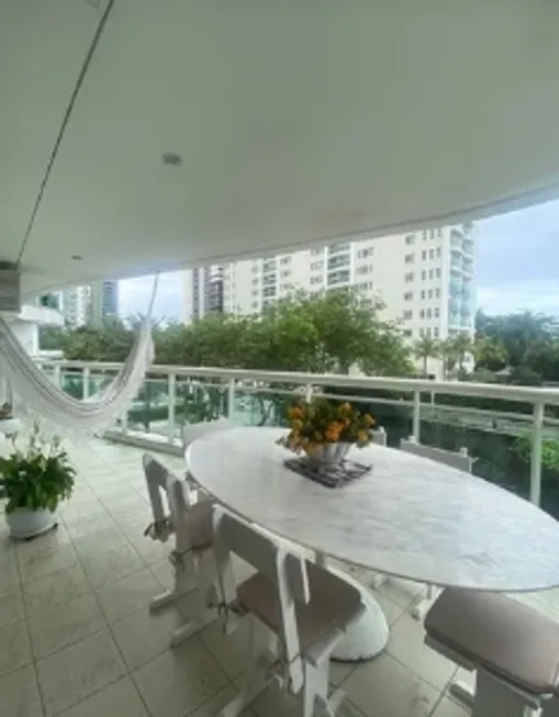Foto 1 de Apartamento com 4 Quartos à venda, 164m² em Barra da Tijuca, Rio de Janeiro