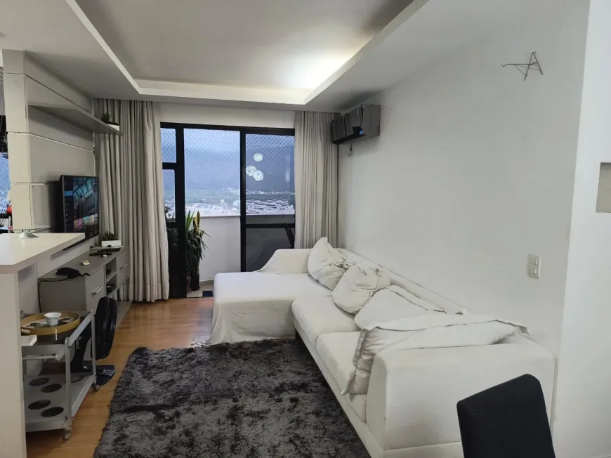 Foto 1 de Apartamento com 2 Quartos para alugar, 70m² em Barra da Tijuca, Rio de Janeiro