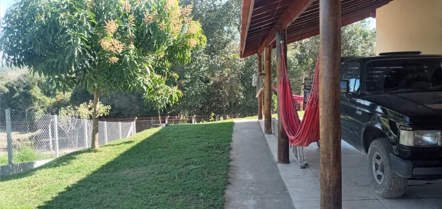 Foto 1 de Fazenda/Sítio com 3 Quartos à venda, 200m² em Zona Rural, Morungaba