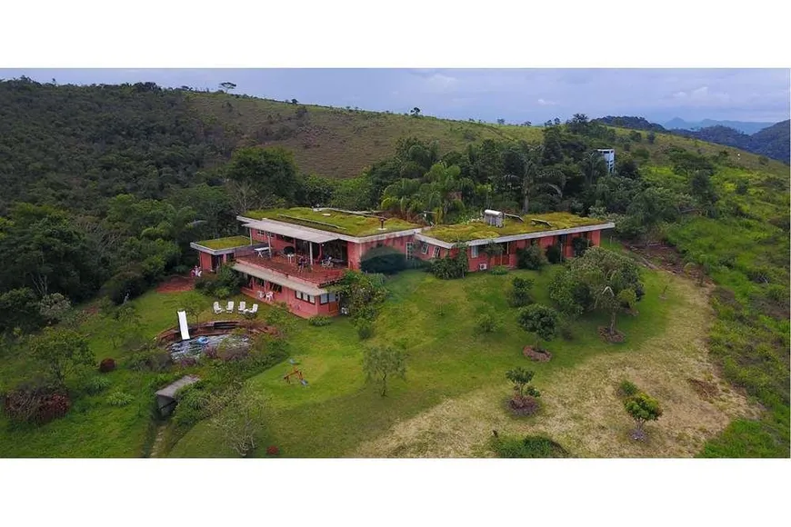 Foto 1 de Fazenda/Sítio com 5 Quartos à venda, 550m² em , Paraíba do Sul