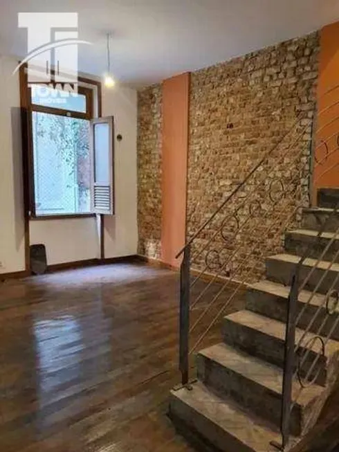 Foto 1 de Casa com 4 Quartos à venda, 240m² em Ingá, Niterói