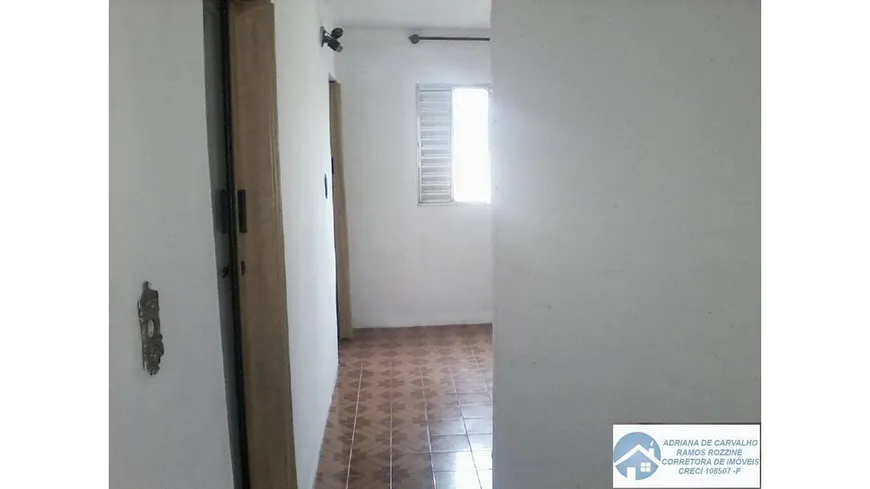 Foto 1 de Apartamento com 2 Quartos à venda, 38m² em Conjunto Habitacional Presidente Castelo Branco, Carapicuíba