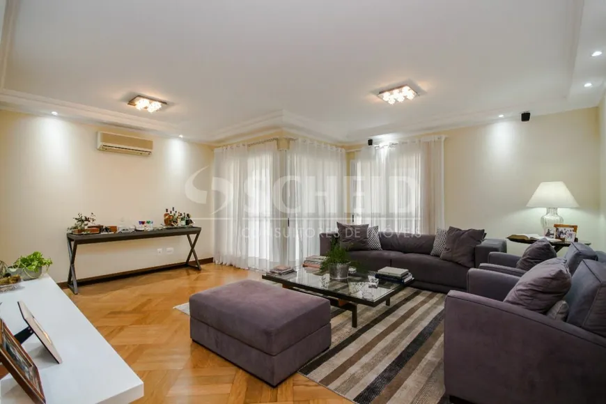 Foto 1 de Apartamento com 4 Quartos à venda, 195m² em Moema, São Paulo