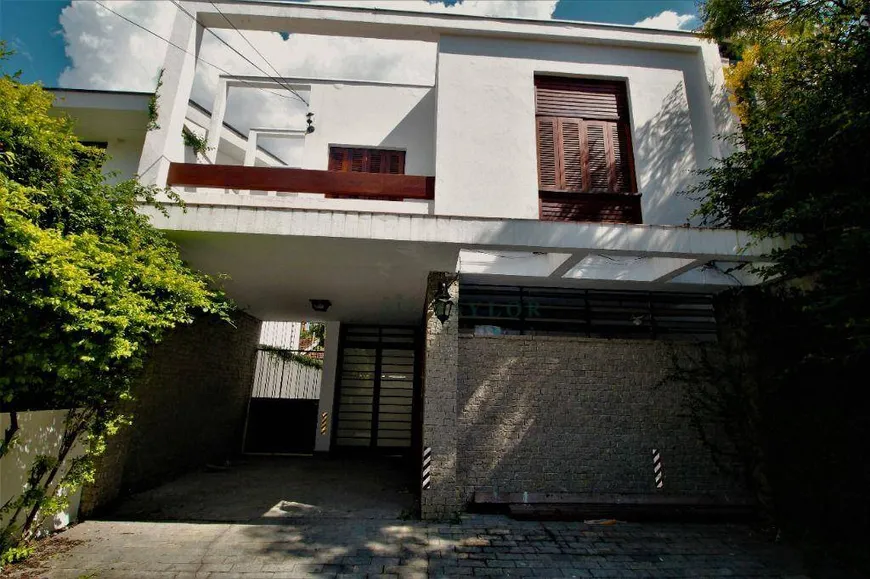 Foto 1 de Casa com 3 Quartos para alugar, 230m² em Jardim Paulistano, São Paulo