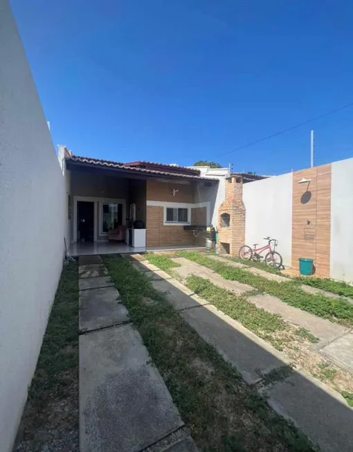Foto 1 de Casa com 3 Quartos à venda, 100m² em Ancuri, Itaitinga