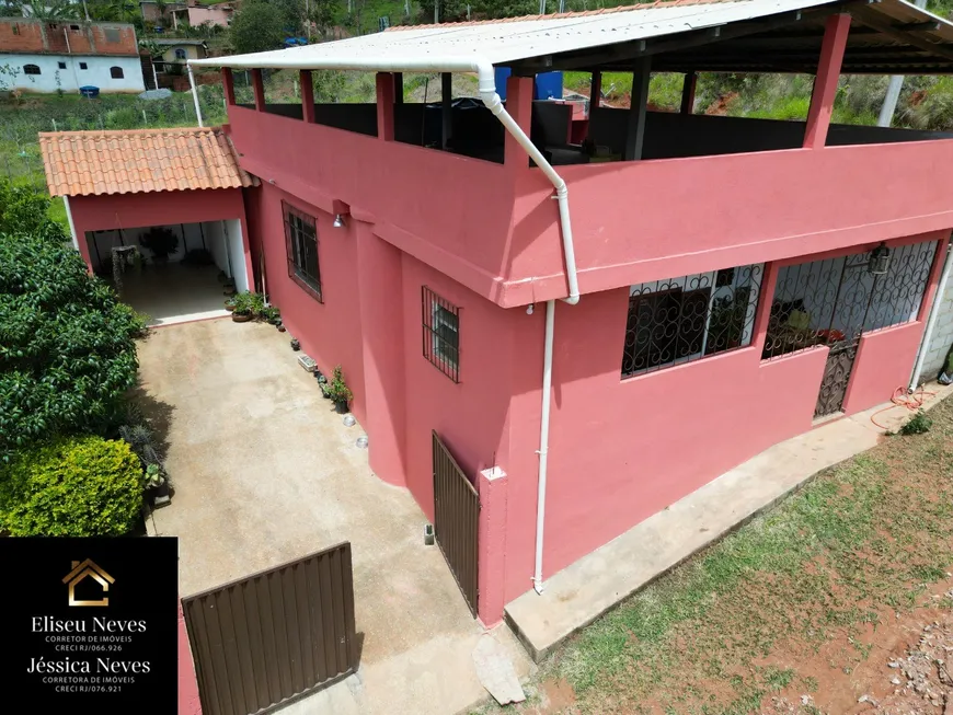 Foto 1 de Casa com 2 Quartos à venda, 126m² em Zenobiópolis, Paty do Alferes