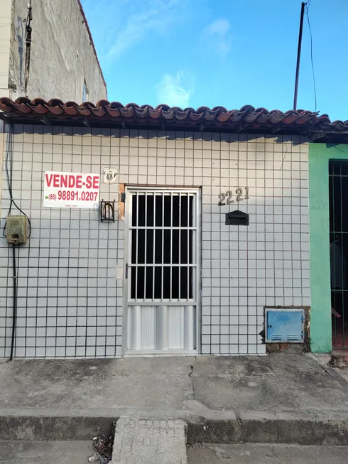 Foto 1 de Casa com 2 Quartos à venda, 70m² em Henrique Jorge, Fortaleza