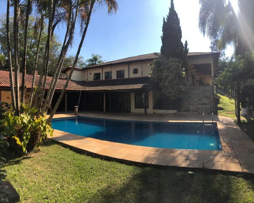 Foto 1 de Fazenda/Sítio com 6 Quartos à venda, 3900m² em , Mairinque