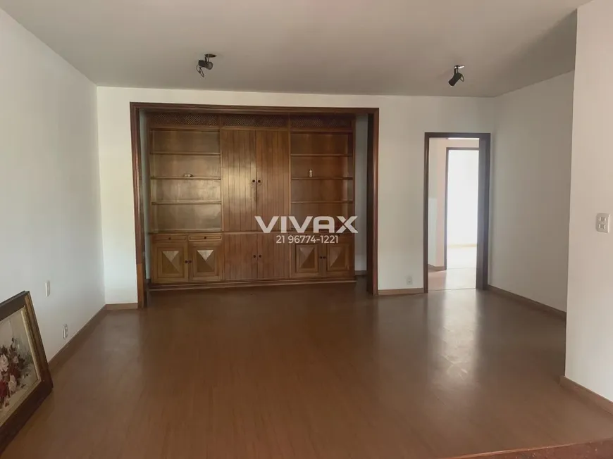 Foto 1 de Casa com 4 Quartos à venda, 233m² em Jardim Guanabara, Rio de Janeiro