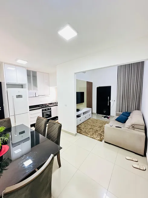 Foto 1 de Casa com 3 Quartos à venda, 120m² em Centro Sul, Várzea Grande