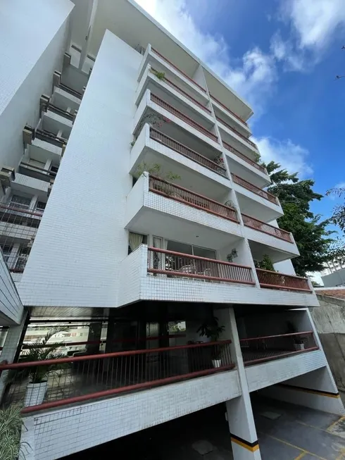 Foto 1 de Apartamento com 3 Quartos à venda, 120m² em Boa Viagem, Recife