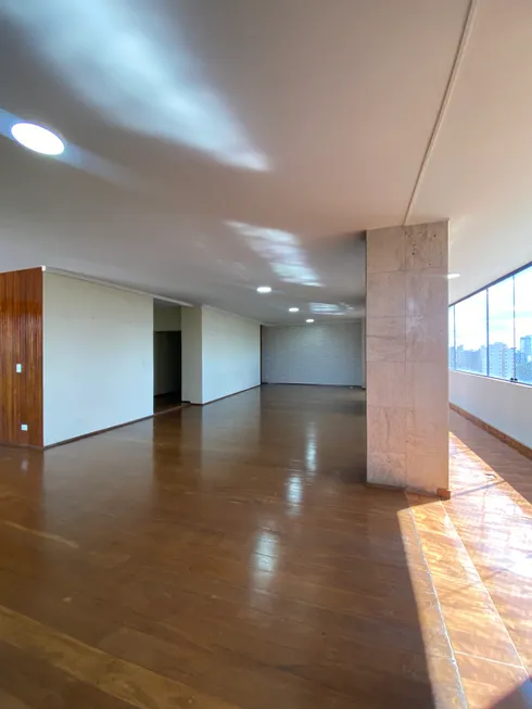 Foto 1 de Apartamento com 5 Quartos à venda, 540m² em Setor Sul, Goiânia