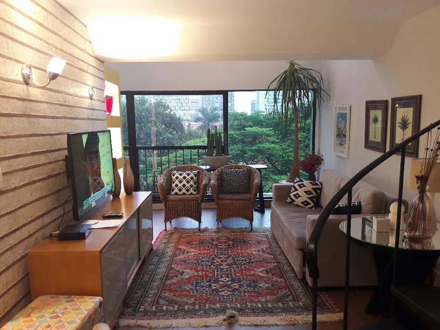 Foto 1 de Flat com 2 Quartos para alugar, 90m² em Jardins, São Paulo