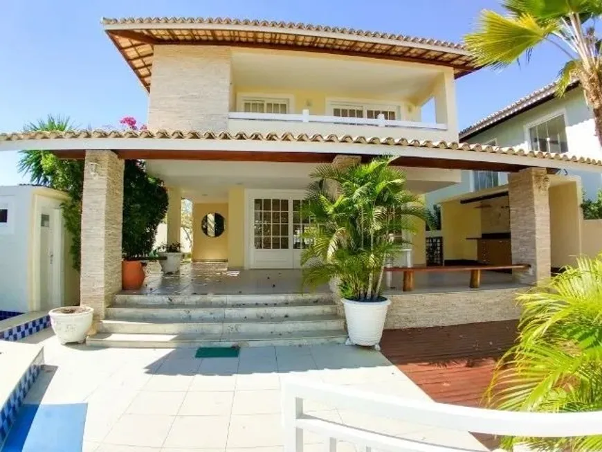 Foto 1 de Casa de Condomínio com 5 Quartos à venda, 334m² em Buraquinho, Lauro de Freitas