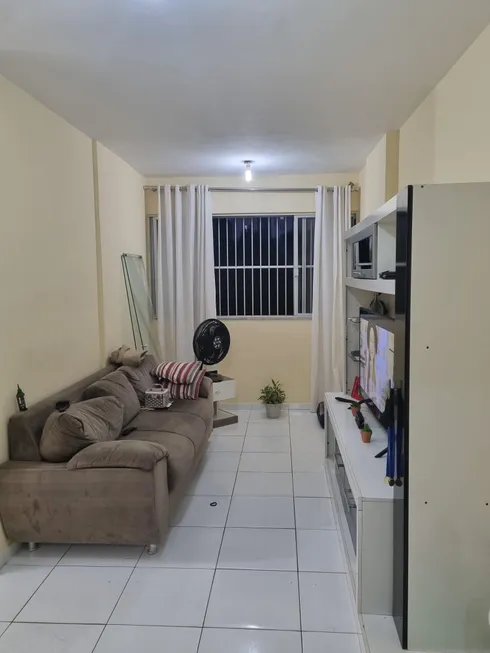 Foto 1 de Apartamento com 3 Quartos para alugar, 70m² em São Marcos, Salvador