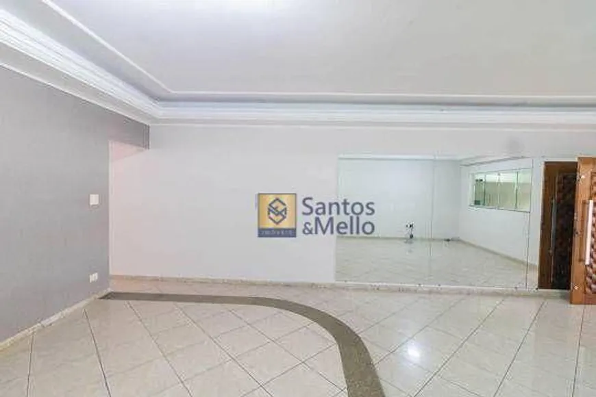 Foto 1 de Sobrado com 4 Quartos para venda ou aluguel, 390m² em Vila Camilopolis, Santo André