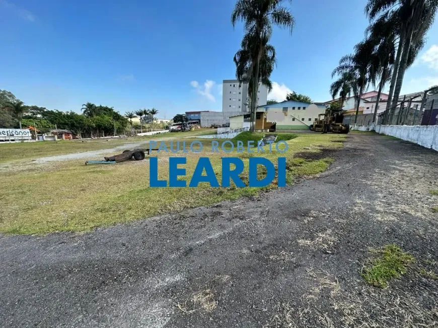 Foto 1 de Galpão/Depósito/Armazém para venda ou aluguel, 800m² em Nova Arujá, Arujá